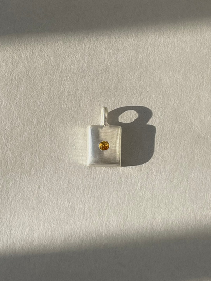 PILLOW CHARM - YELLOW SAPPHIRE